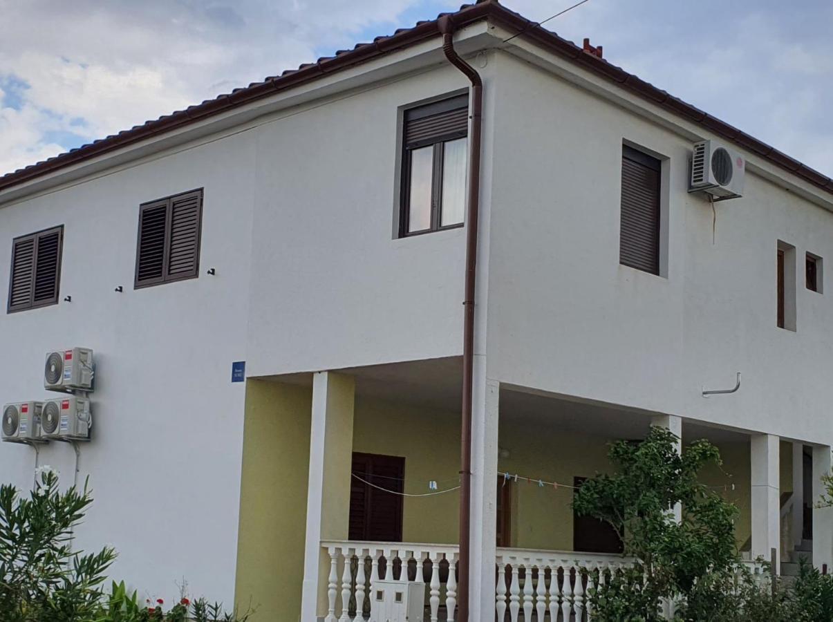 Holidey Home Jukic K Seline Buitenkant foto